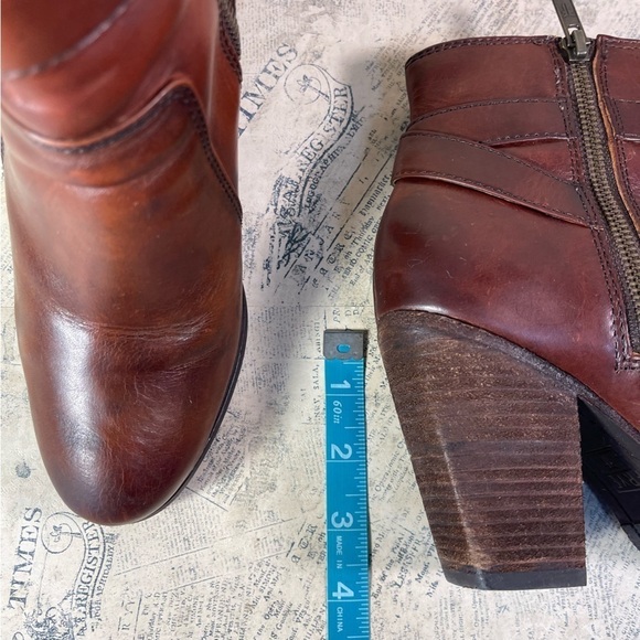 Frye Patty Ridding Bootie Redwood color leather - Picture 13 of 13